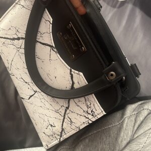 Ladies medium handbag
